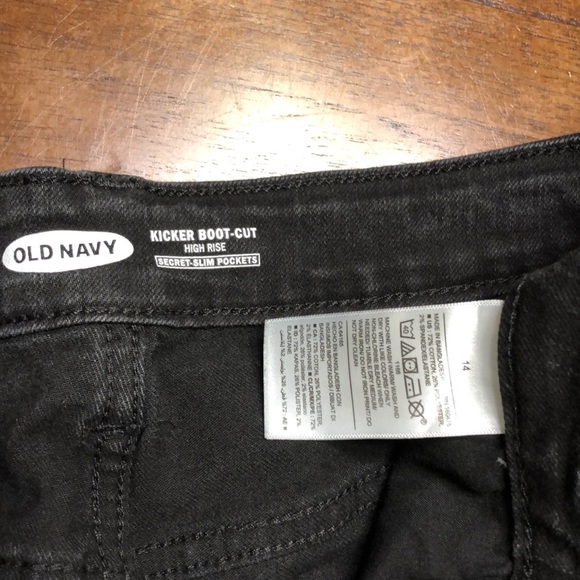 Old Navy Boot-Cut Jeans Size 14 - Picture 2 of 11